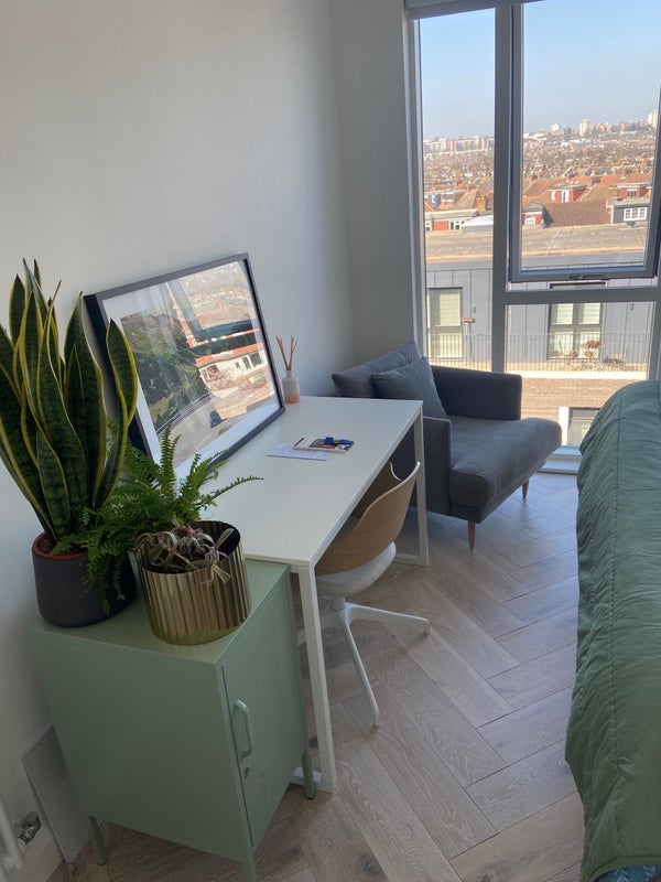Room Ravensbury Terrace in Greater London