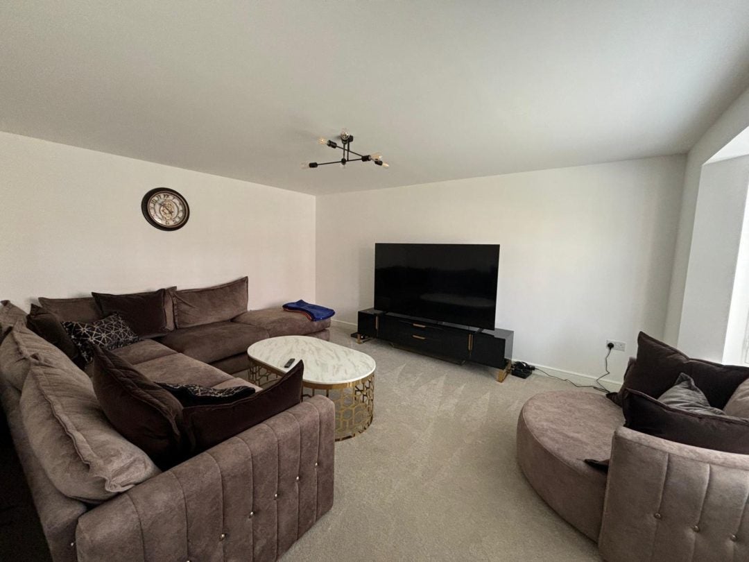 House Honeysuckle Close in Greater London