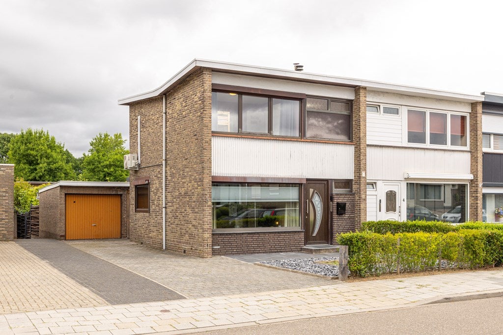 Huis Geert Grotestraat 6 in Brunssum