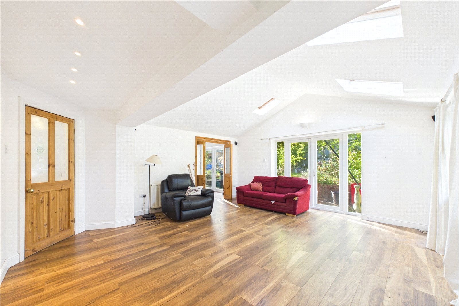House Longmoor Lane in Mortimer