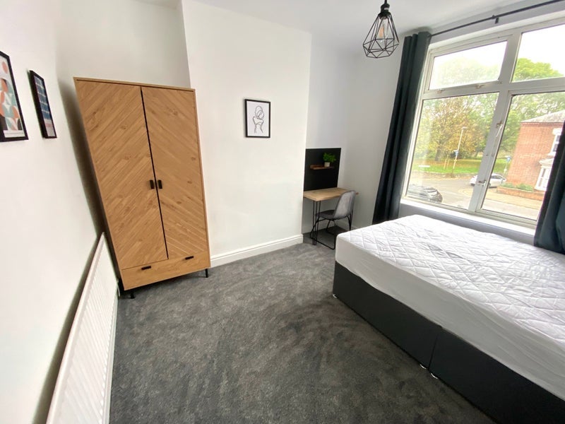 Room Aylestone Road in Leicester