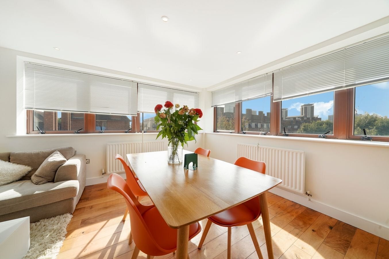 Flat Frampton Street in City of Westminster