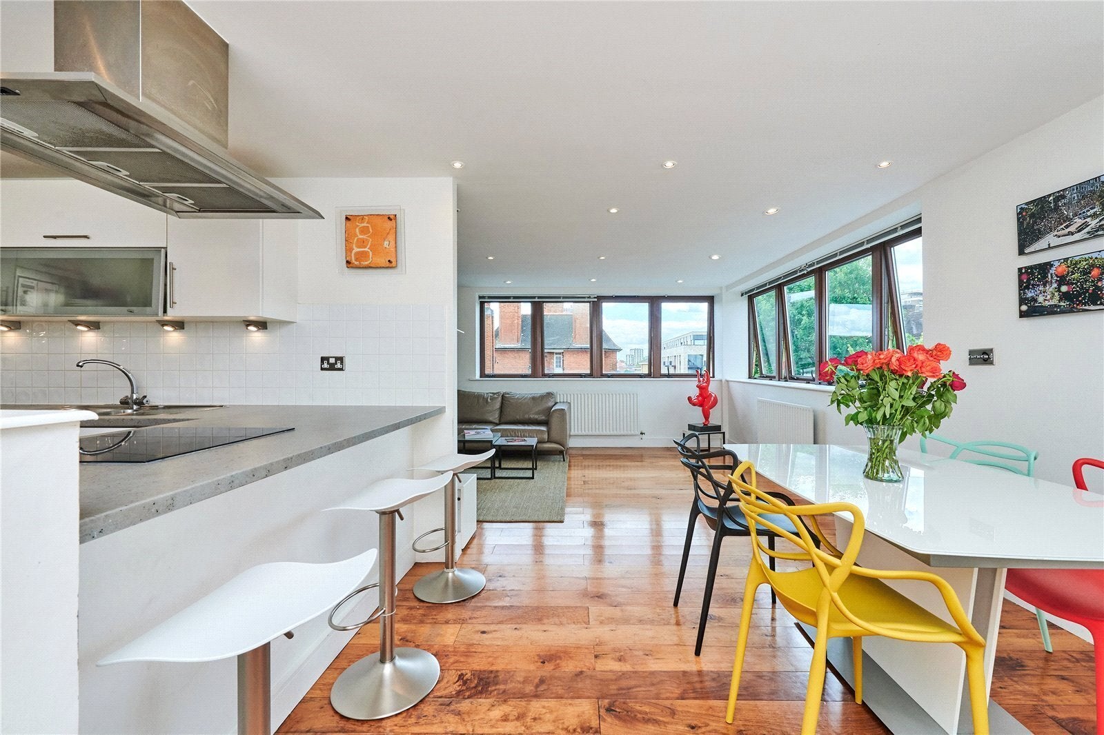 Flat Frampton Street in City of Westminster