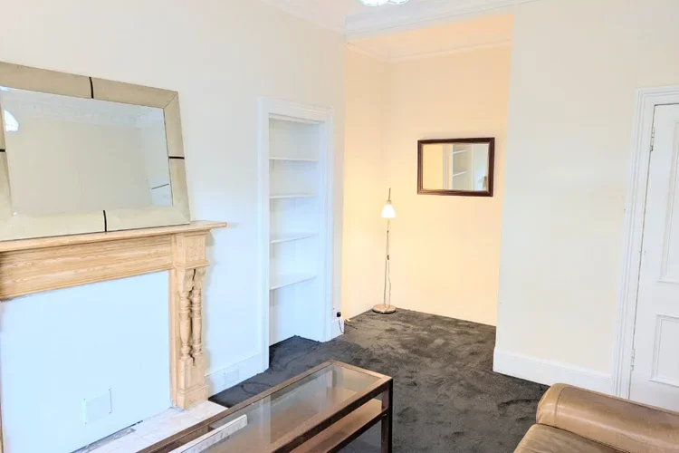 Flat Minard Road in Glasgow