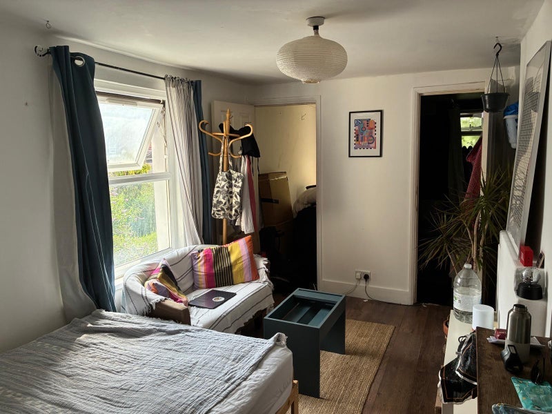 Room Albyn Road in Greater London