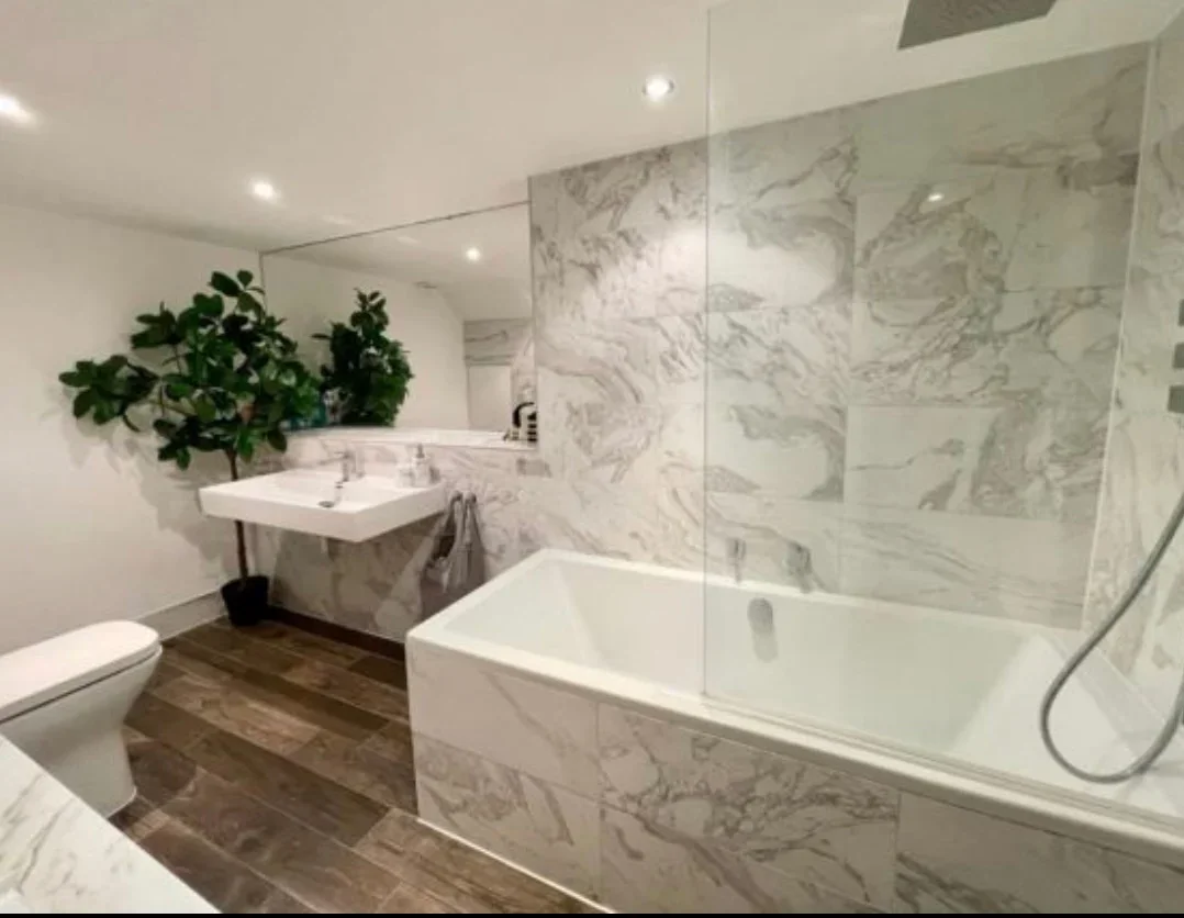 Flat Flaxman Road in Greater London
