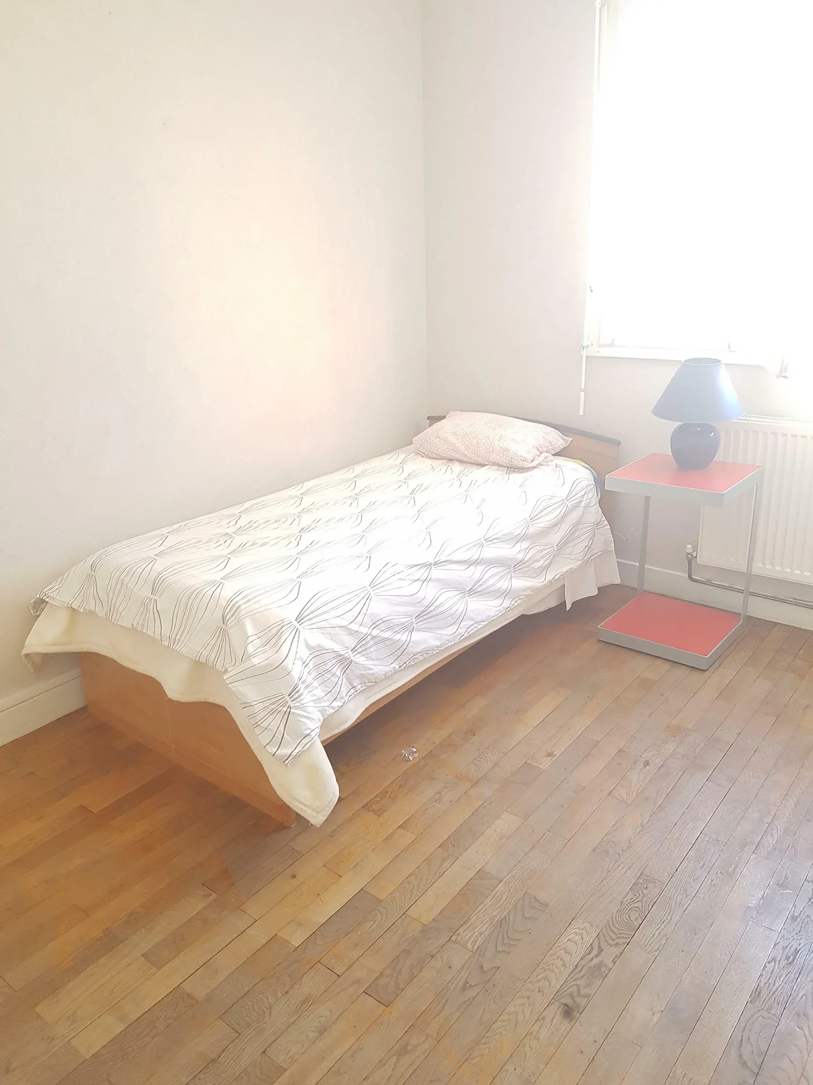 Room Avenue de Bel-Air in Villeurbanne