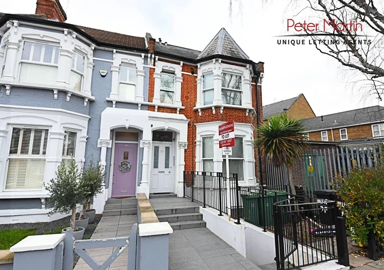 Flat Portsdown Mews in Greater London