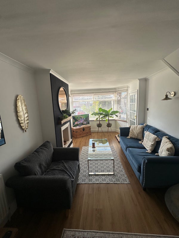 Room Howard Avenue in Greater London