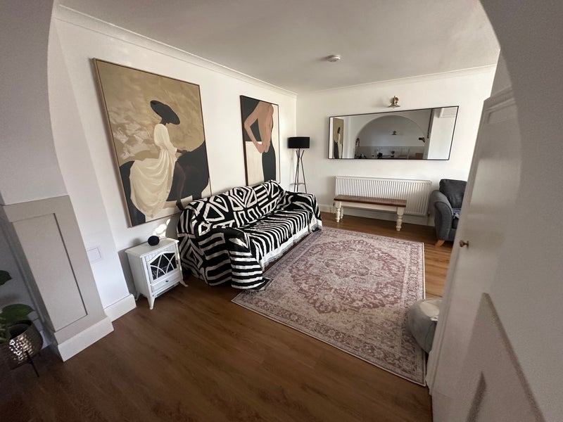 Room Howard Avenue in Greater London