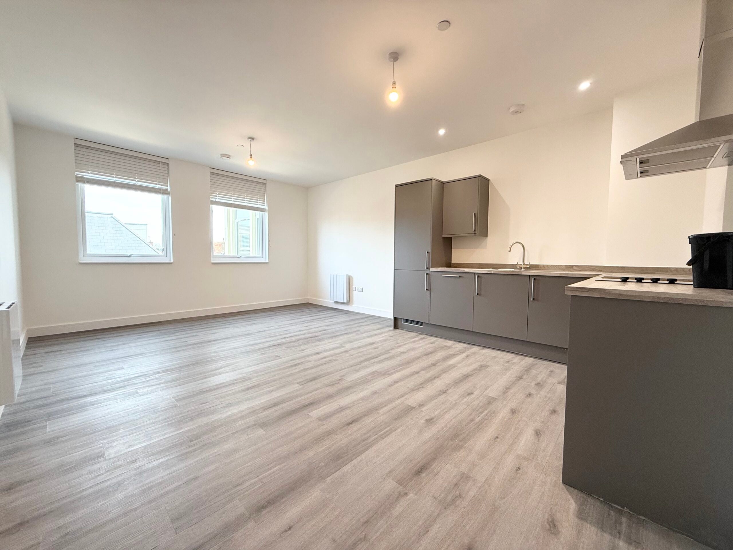 Flat Oundle Road in Peterborough
