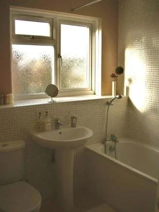 House Hindhead Close in Greater London