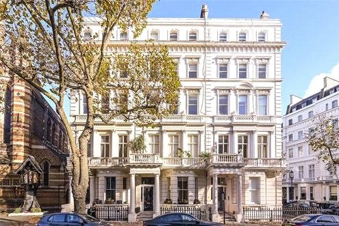 Flat Queen's Gate in Greater London