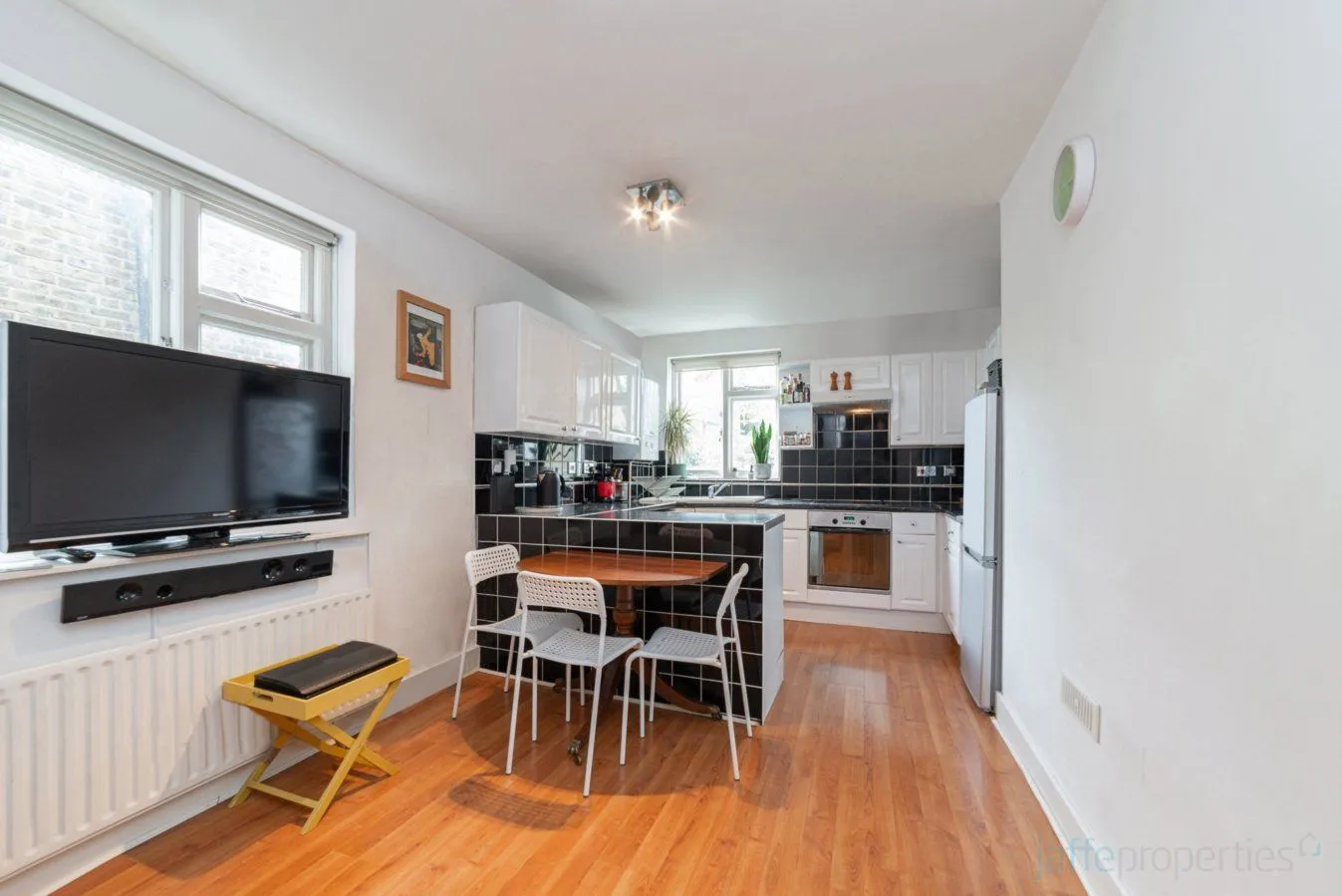 Flat Gladys Road in Greater London