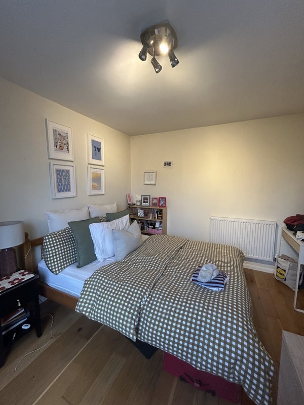 Room Maysoule Road in Greater London