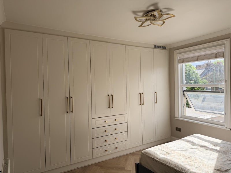 Room Clements Road in Greater London
