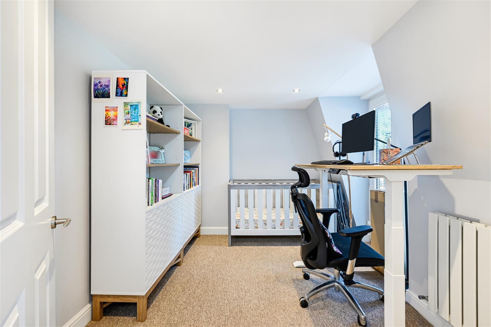 Flat Hartfield Crescent in Greater London