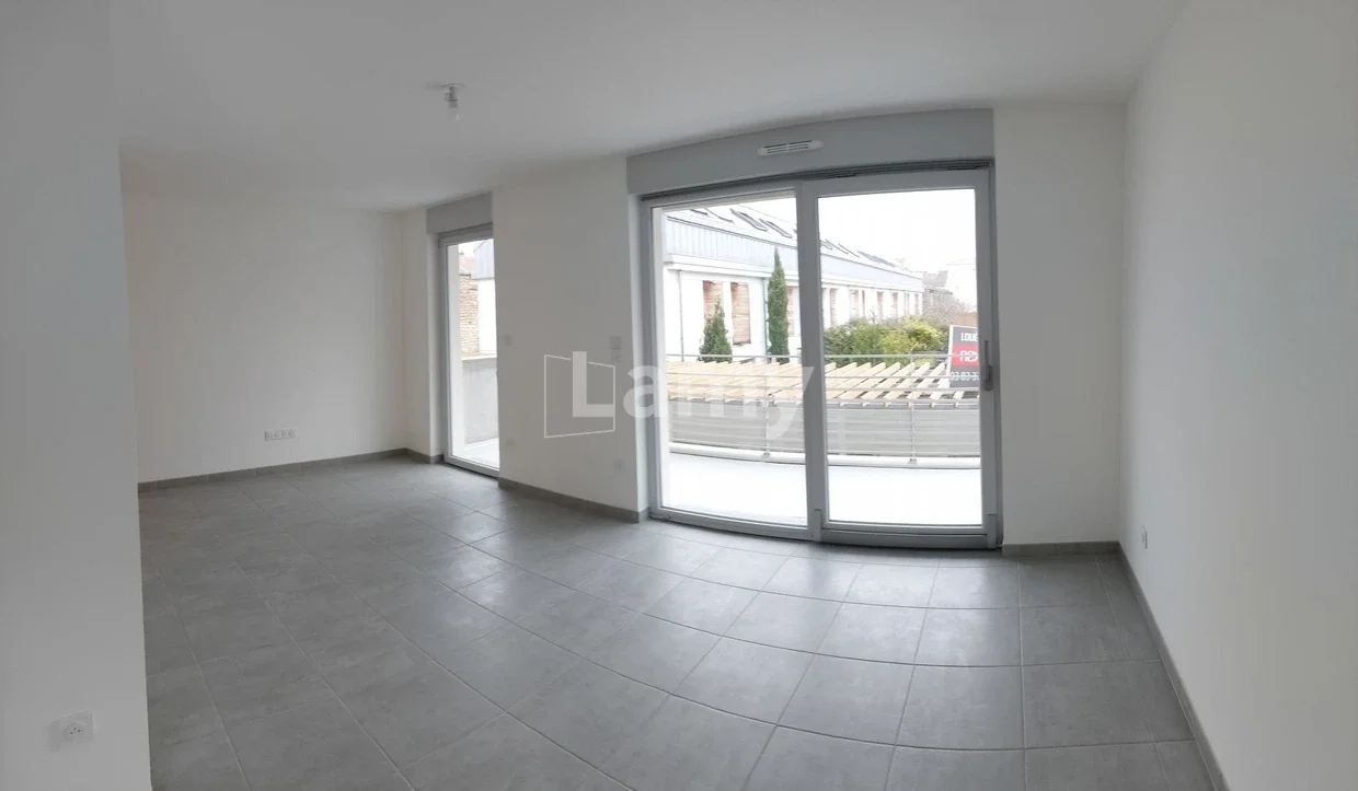 Flat Avenue Charles Étienne Collignon in Nancy