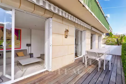 Appartement Rue de Vaugirard à Paris