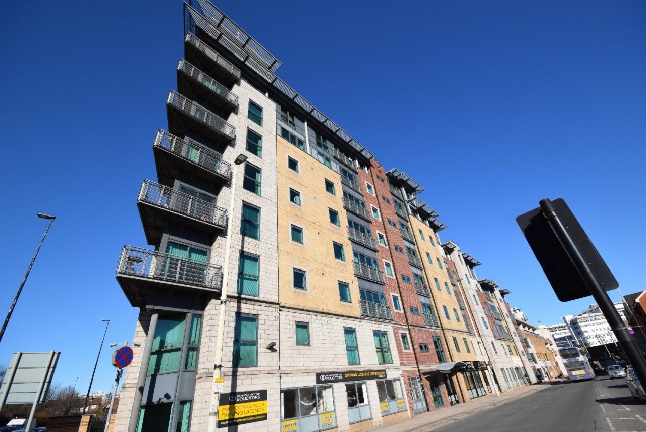 Flat Chapel Street in Salford