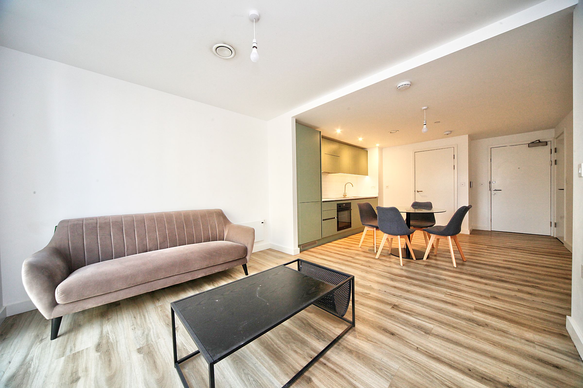 Flat Kimpton Road in Luton
