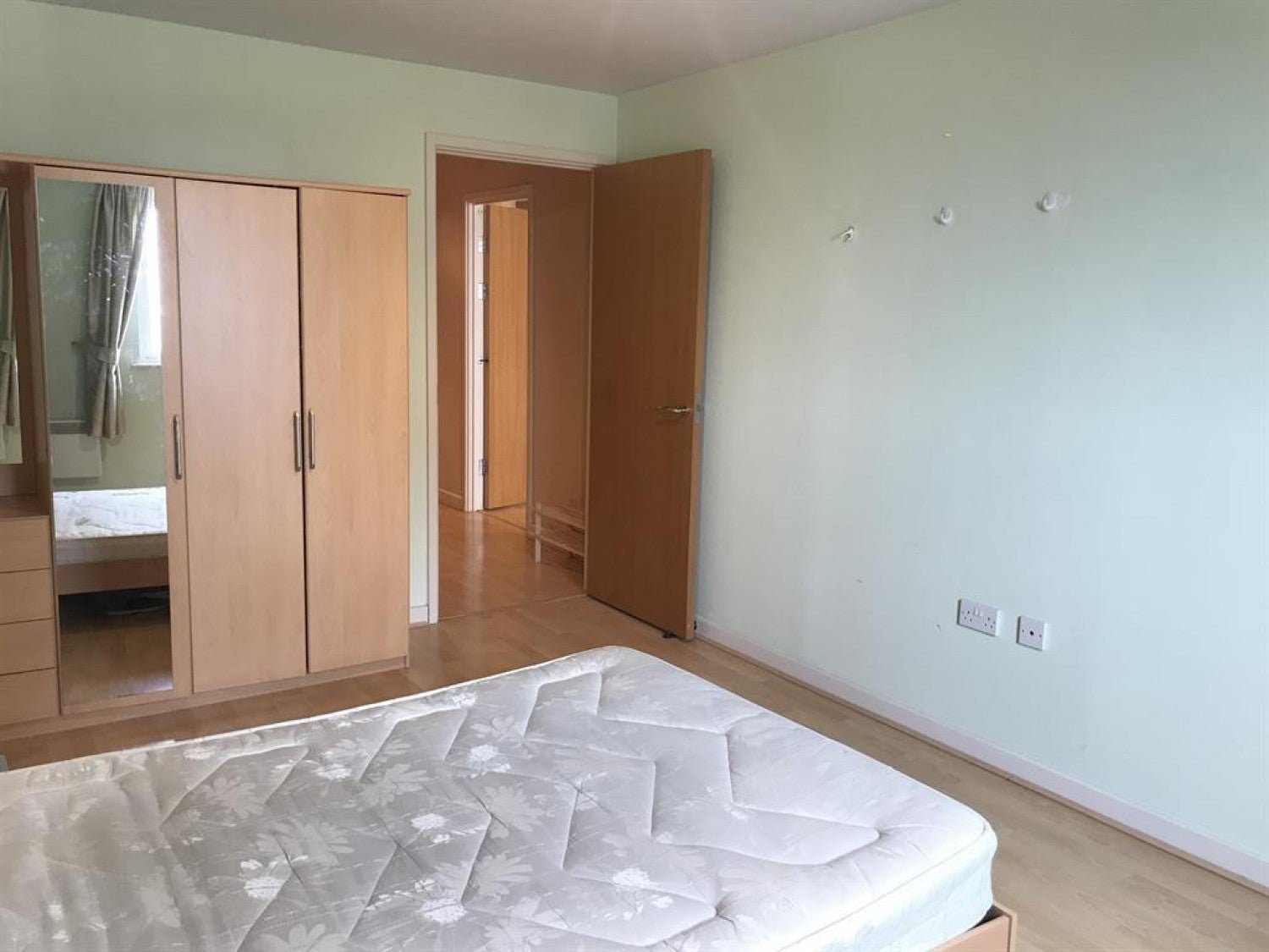 Flat Elmwood Lane in Leeds