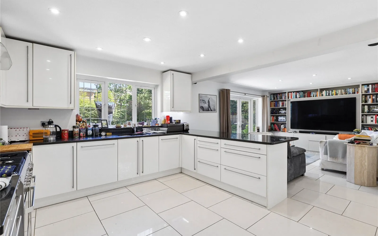 House Godolphin Road in Elmbridge