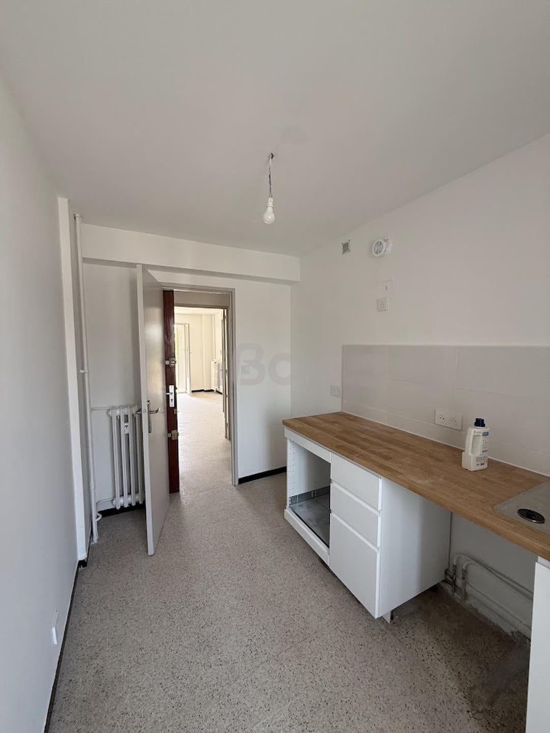Flat Rue Félix Mayol in Toulon