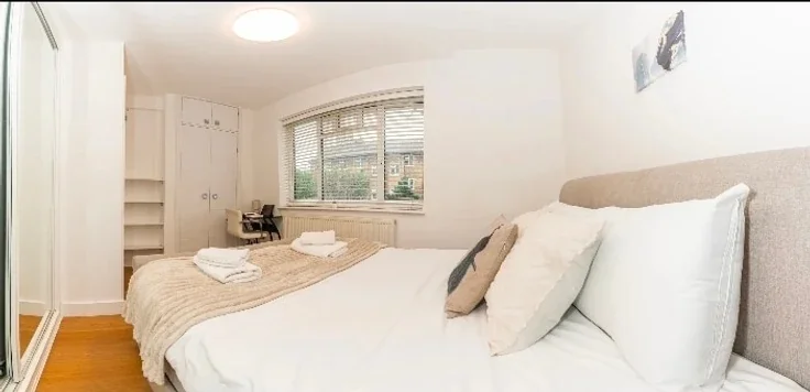 Flat Ricardo Street in Greater London