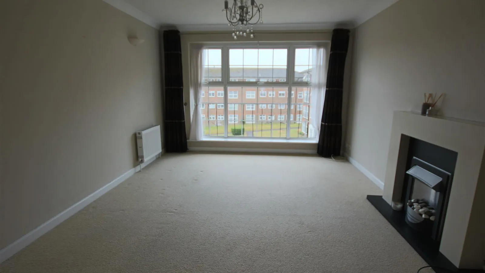 Flat Regency Court in Brighton