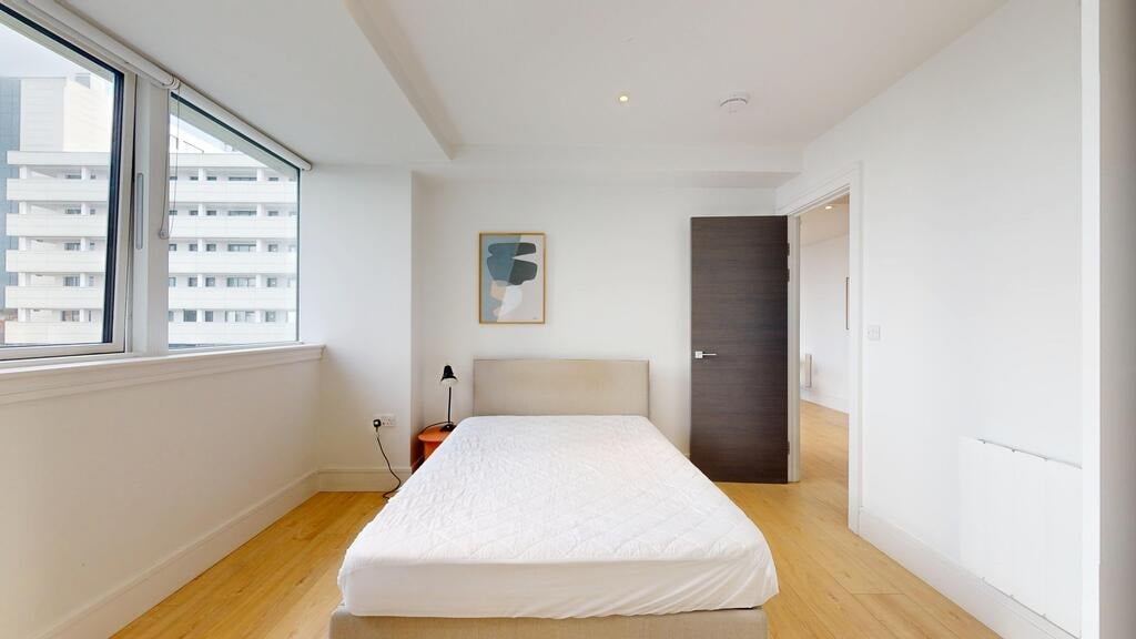 Flat Humphry Repton Lane in Greater London