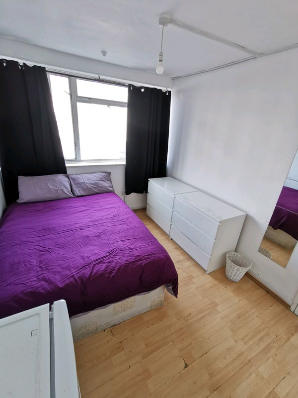 Room Lupus Street in City of Westminster
