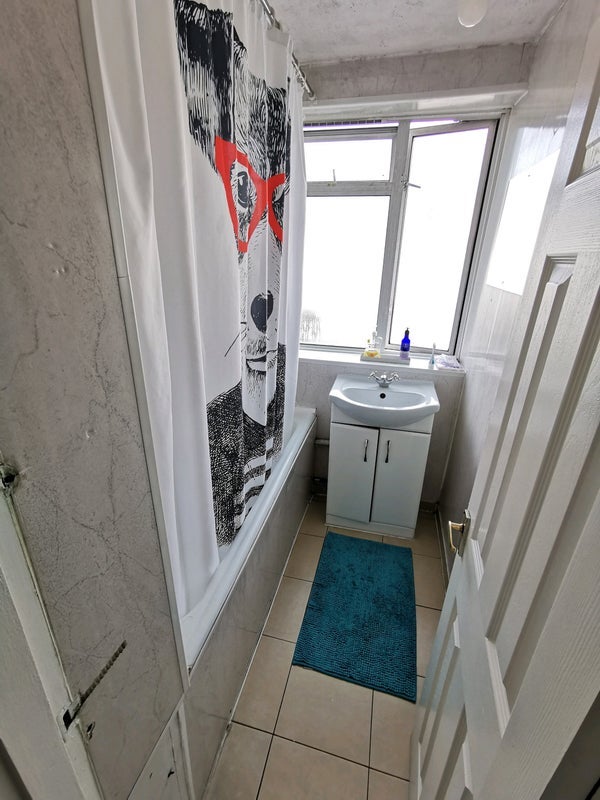 Room Lupus Street in City of Westminster