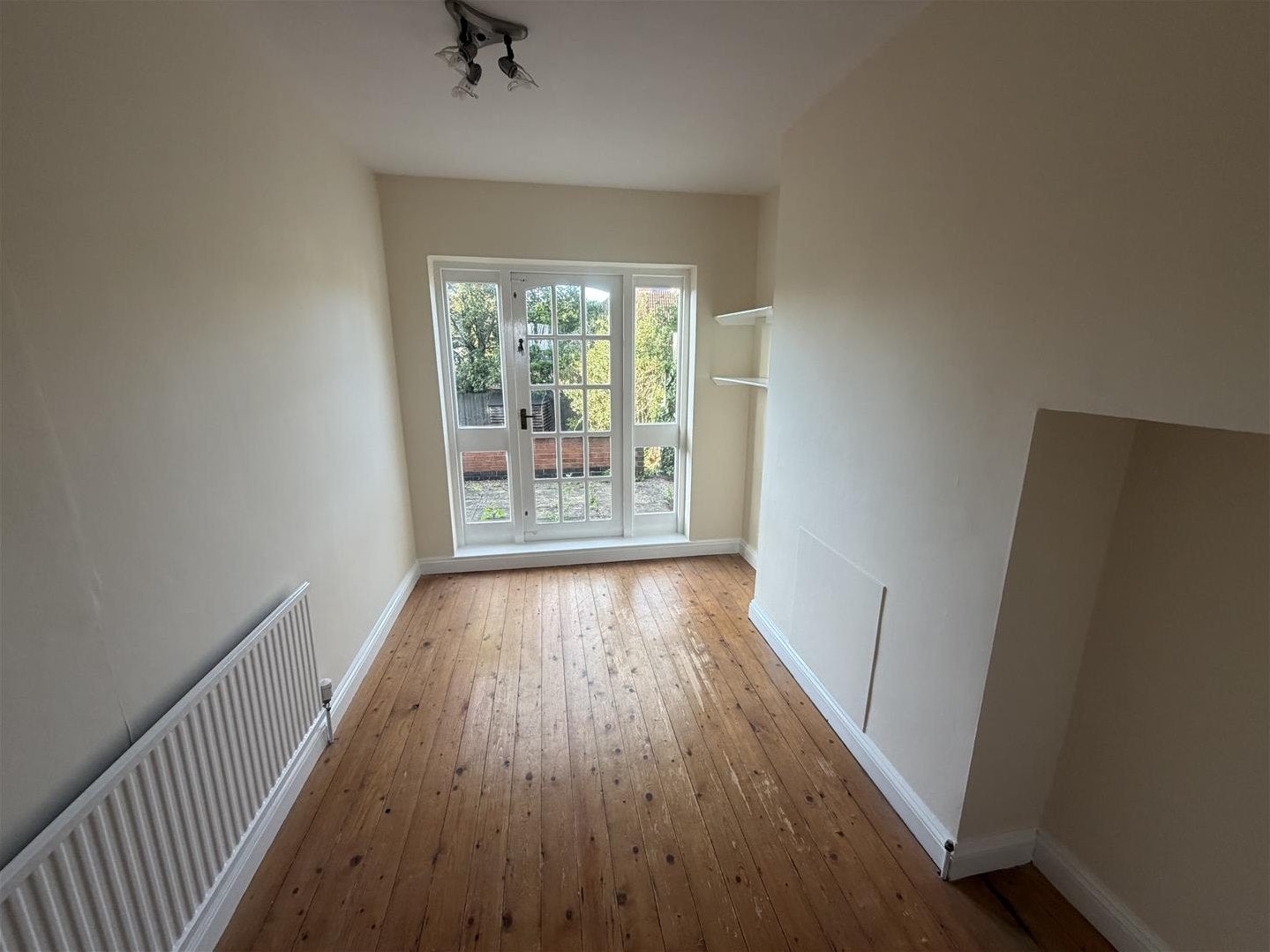 House Bryngarth Crescent in Leicester