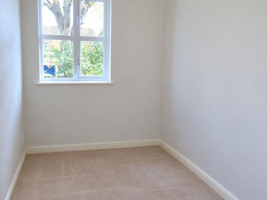House Don Bosco Close in Oxford