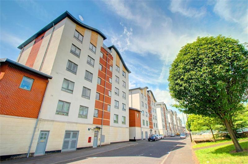 Flat Saint Lawrence Road in Newcastle upon Tyne