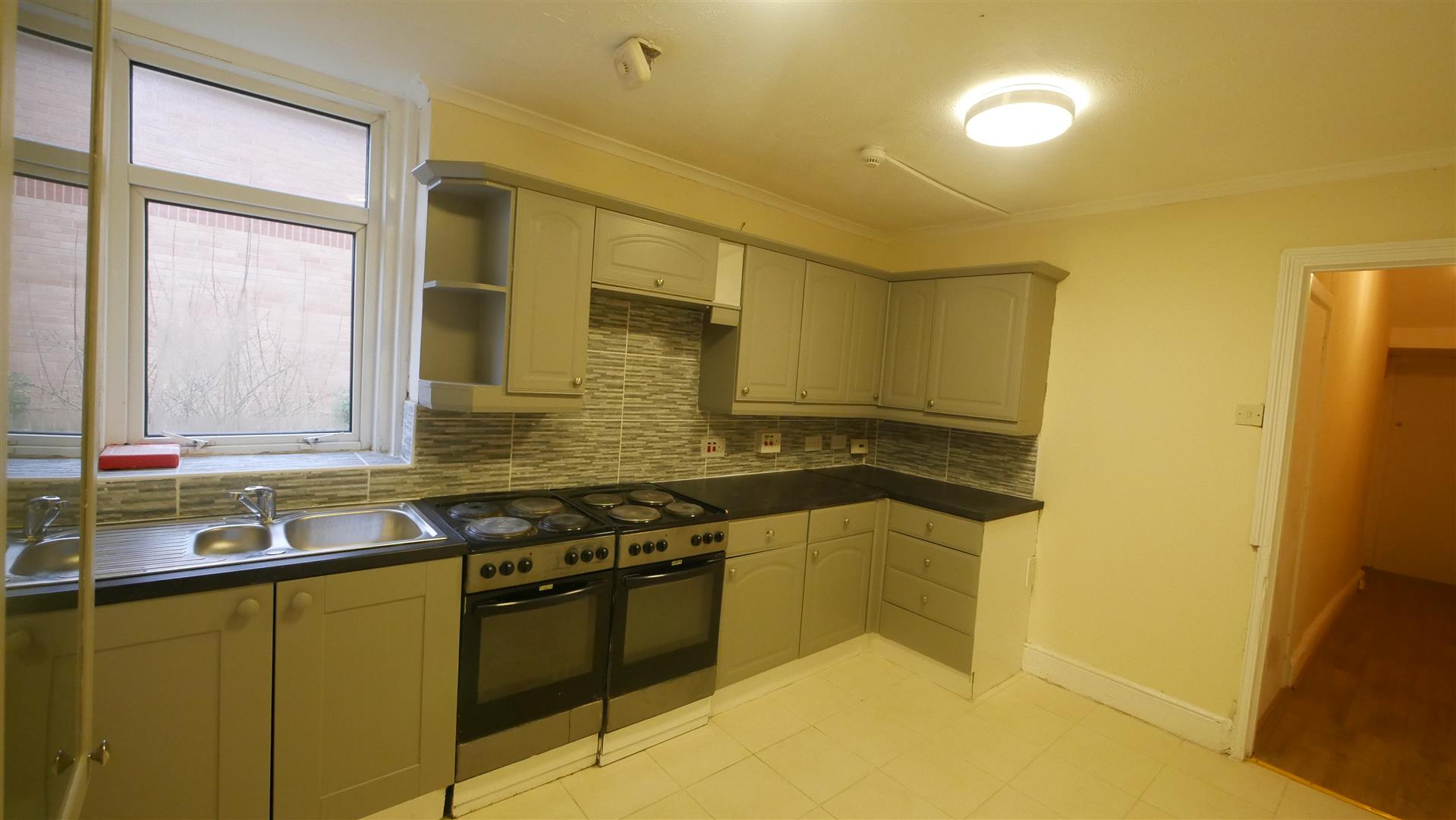 Room Riverside Avenue in Hurn