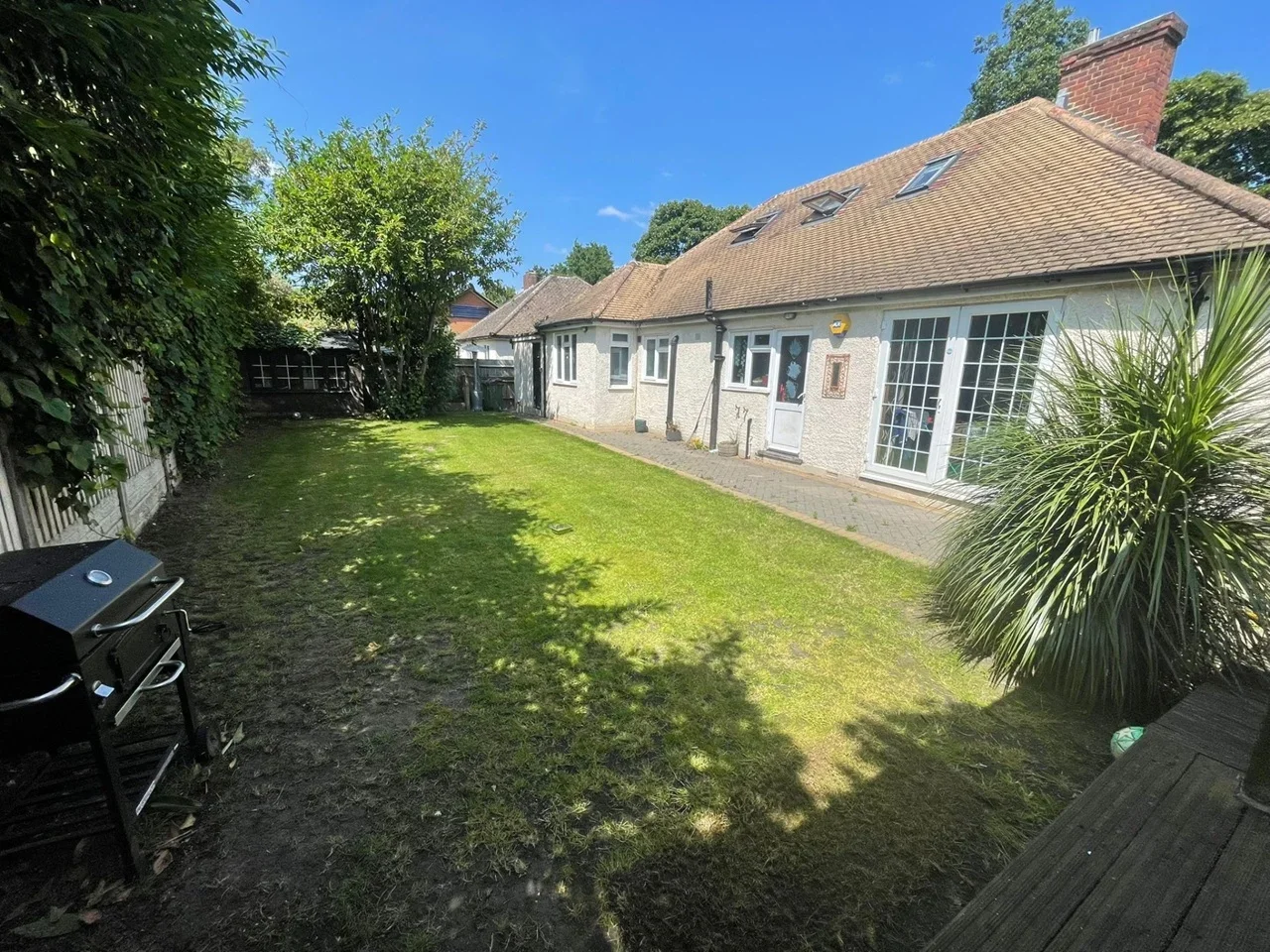 House Belmont Rise in Greater London