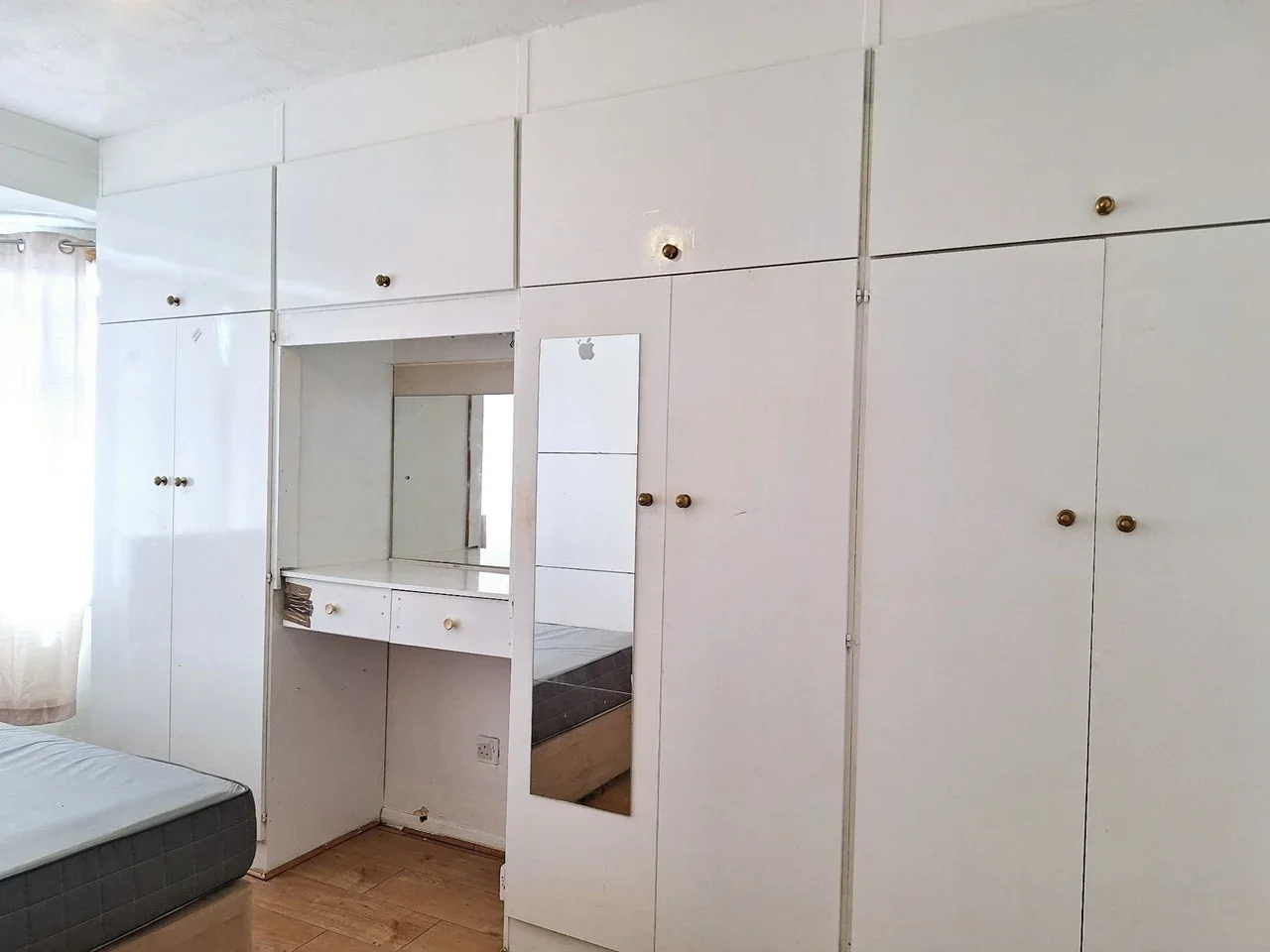 Room Mayville Road in Greater London