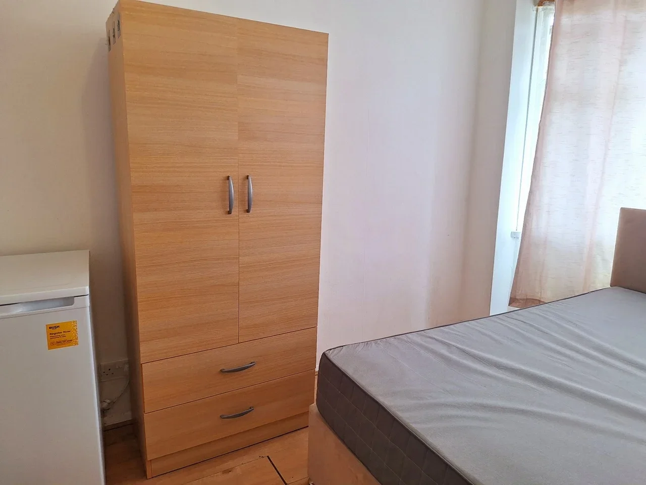 Room Mayville Road in Greater London