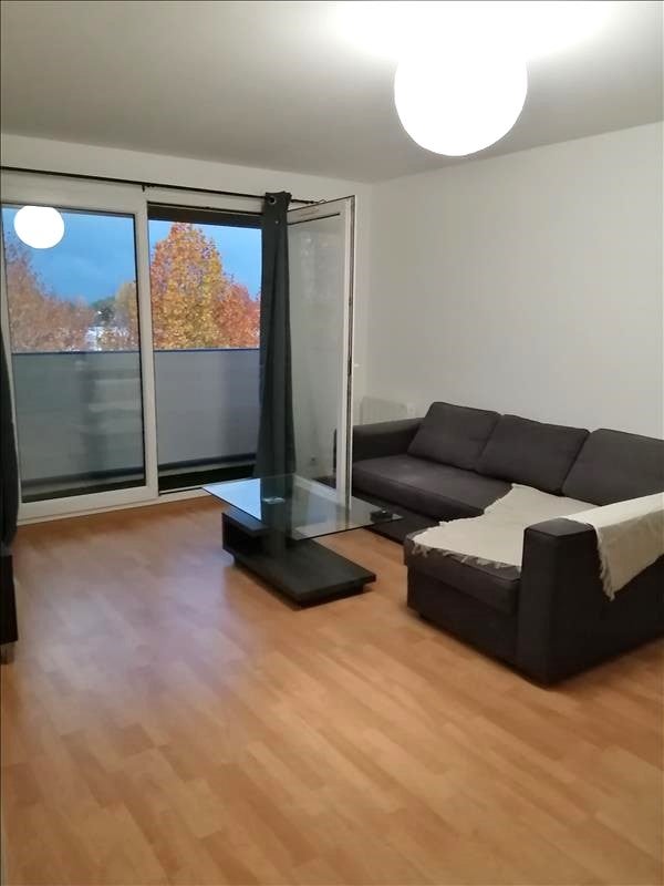 Flat Avenue des Trois Epis in Cergy
