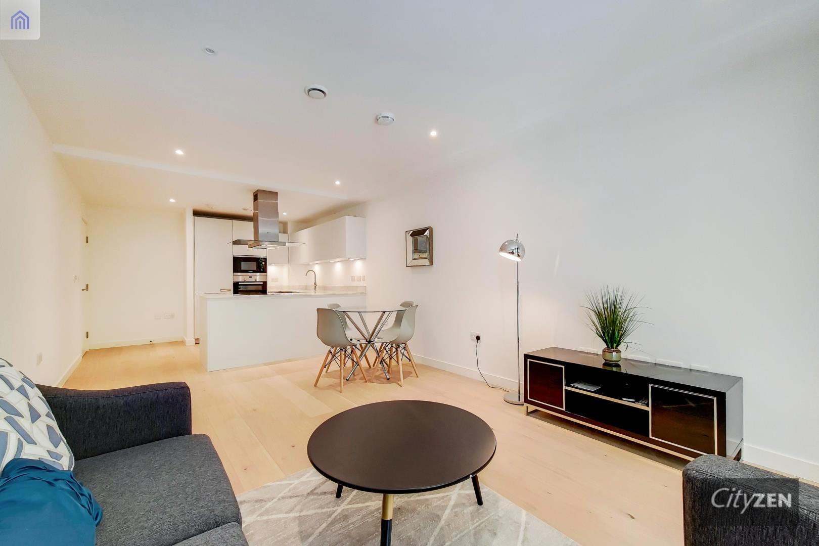 Flat Pentonville Road in Greater London