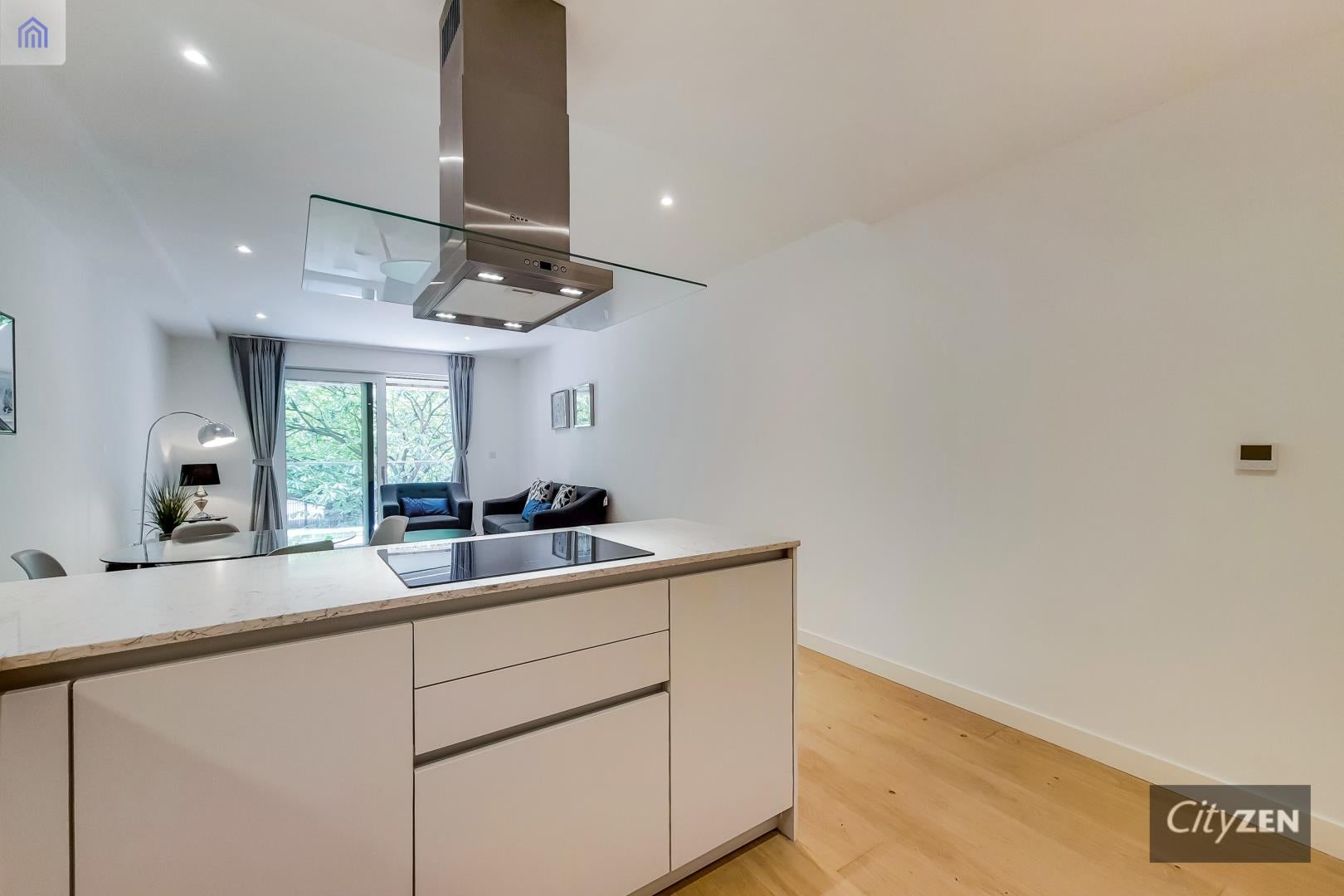 Flat Pentonville Road in Greater London