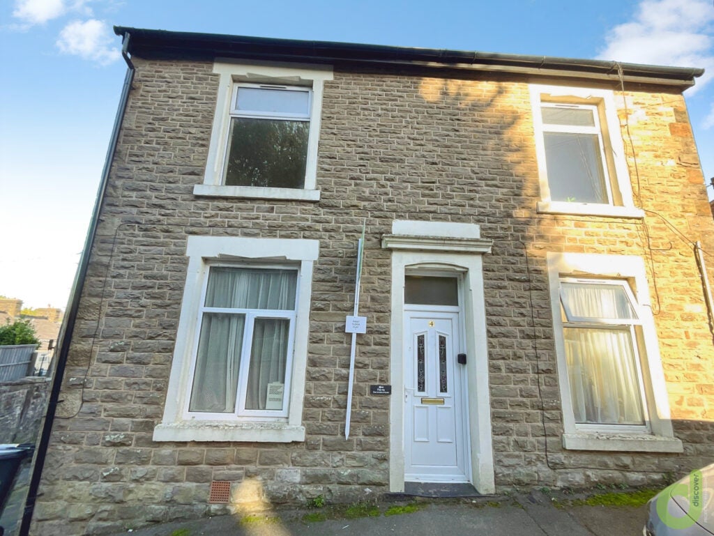 Flat Melville Street in Darwen