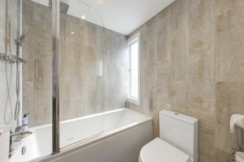 Room Pearman Street in Greater London