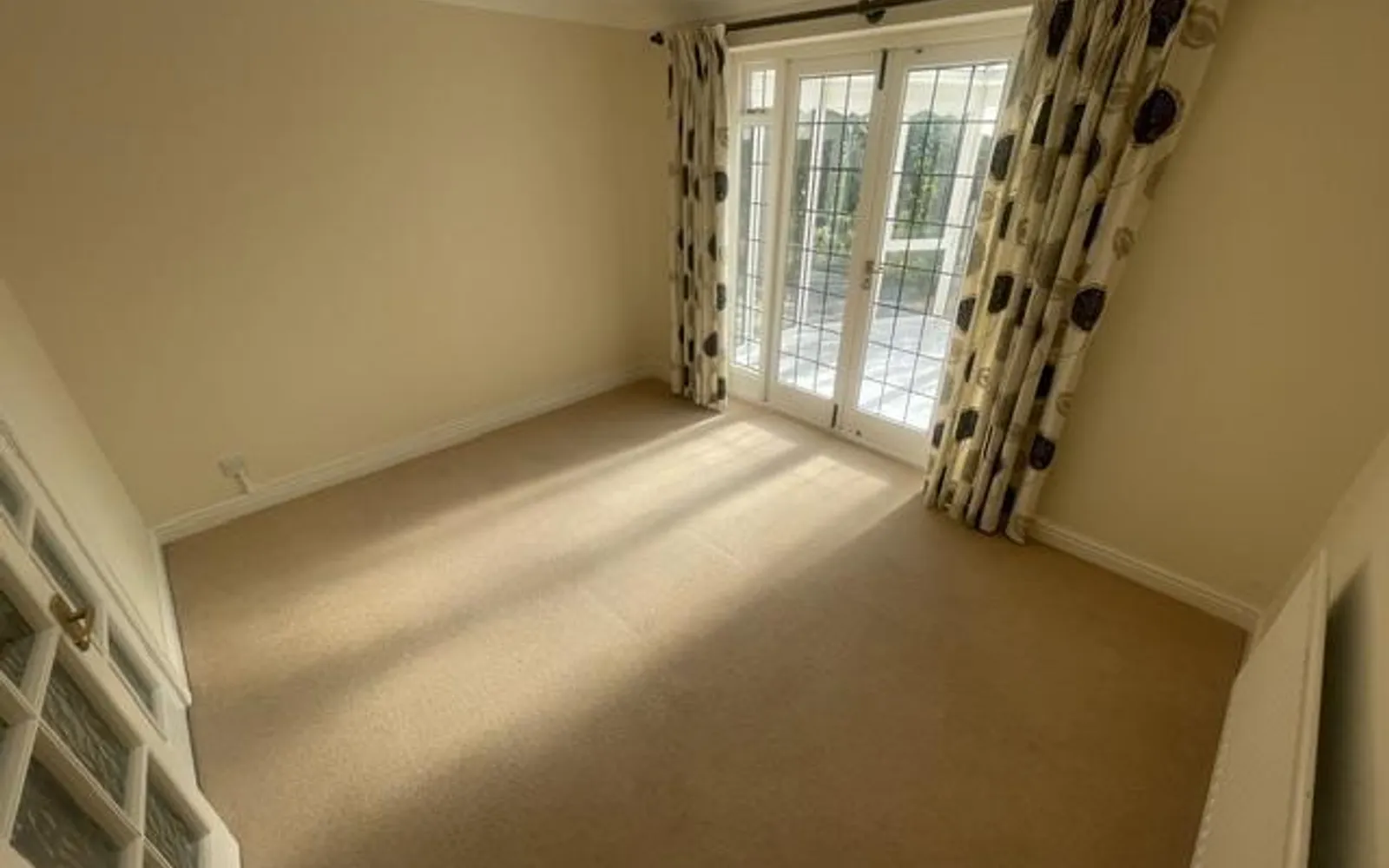 House Pavillion Close in Aldridge