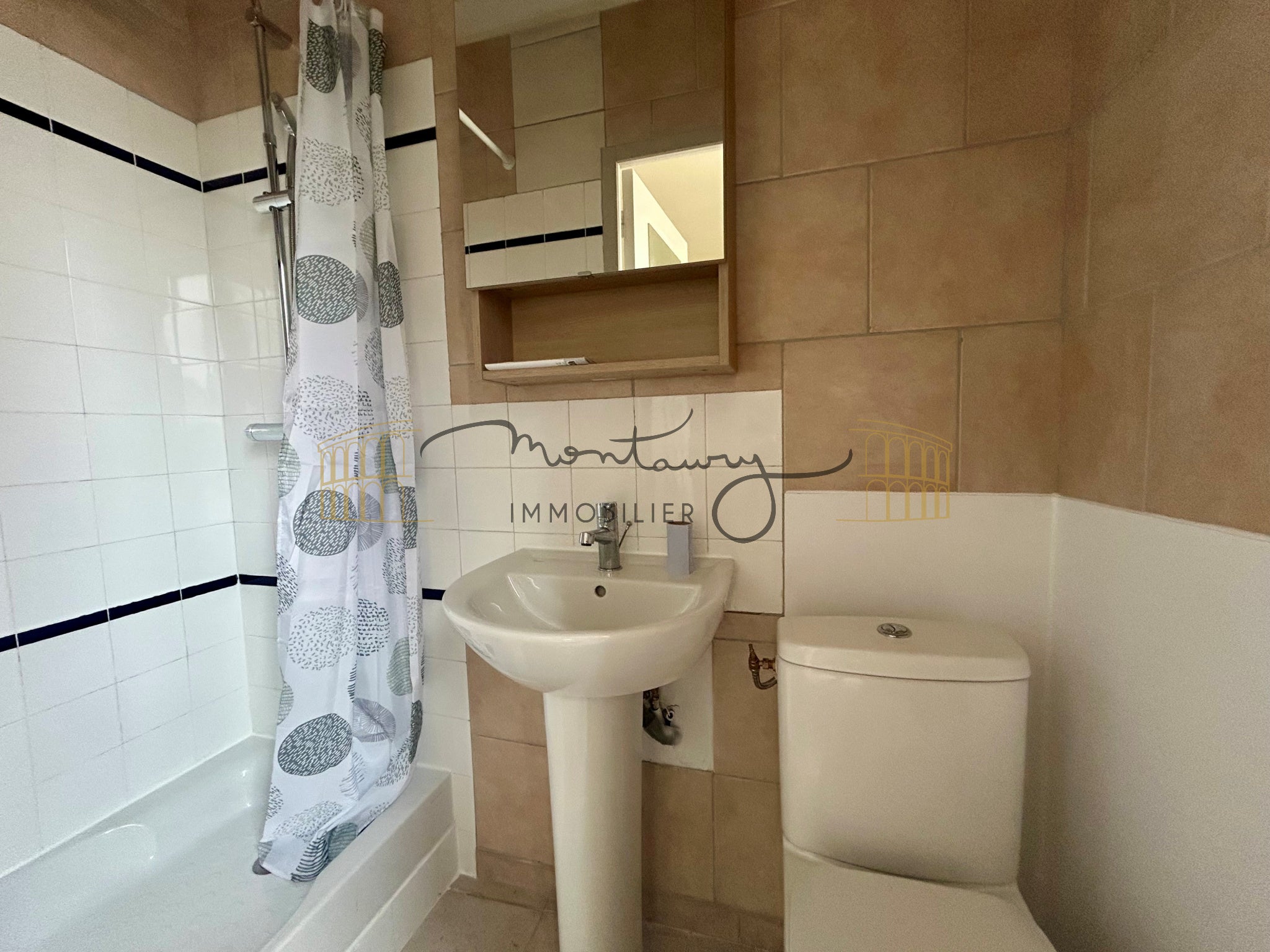 Appartement Route d'Avignon à Nîmes