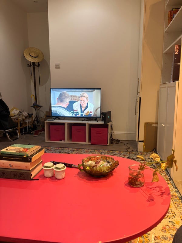 Room New Cross Road in Greater London