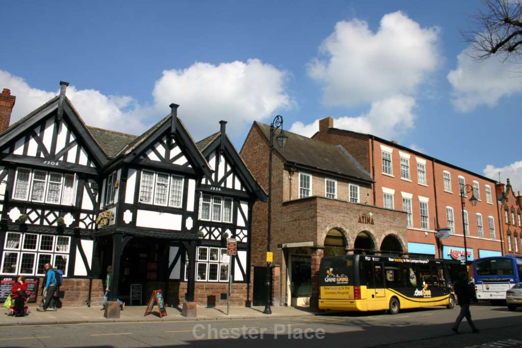 Flat Foregate Street in Chester