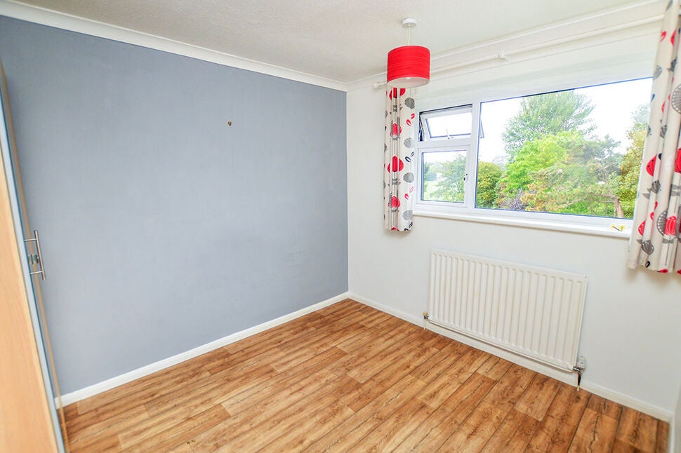 Flat Lord Warden Avenue in Dover